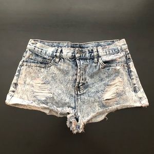 SOLD - High waisted denim shorts